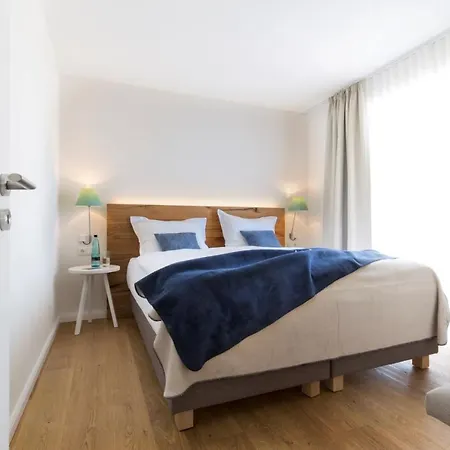 Reetdorf Geltinger Birk Atelierhaus Regenbogen * Nieby (Nieby, Schleswig-Flensburg)